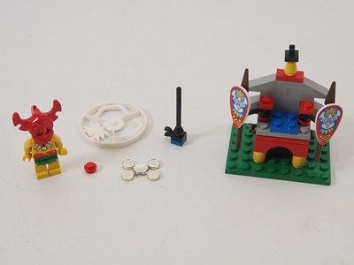 Lot 140 - LEGO SYSTEM PIRATES 6236 - King Kahuka -...