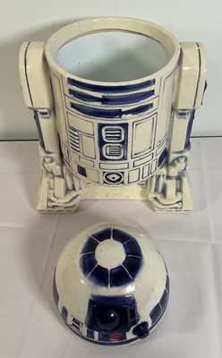 Lot 362 - STAR WARS - A 1977 R2D2 porcelain cookie jar,...