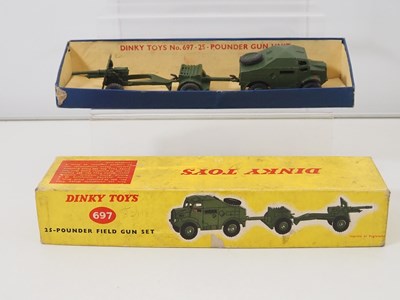 Lot 7 - A DINKY TOYS 697 25-Pounder Field Gun Set - G...