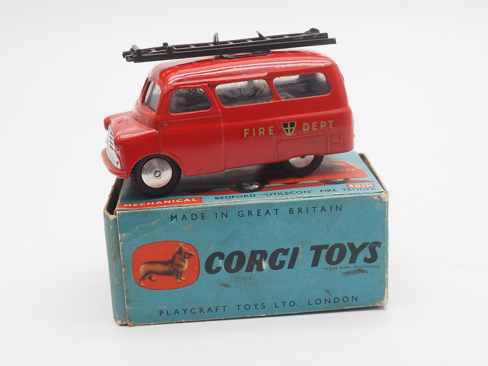 Corgi Toys 405 Bedford Utilecon A.F.S. Tender