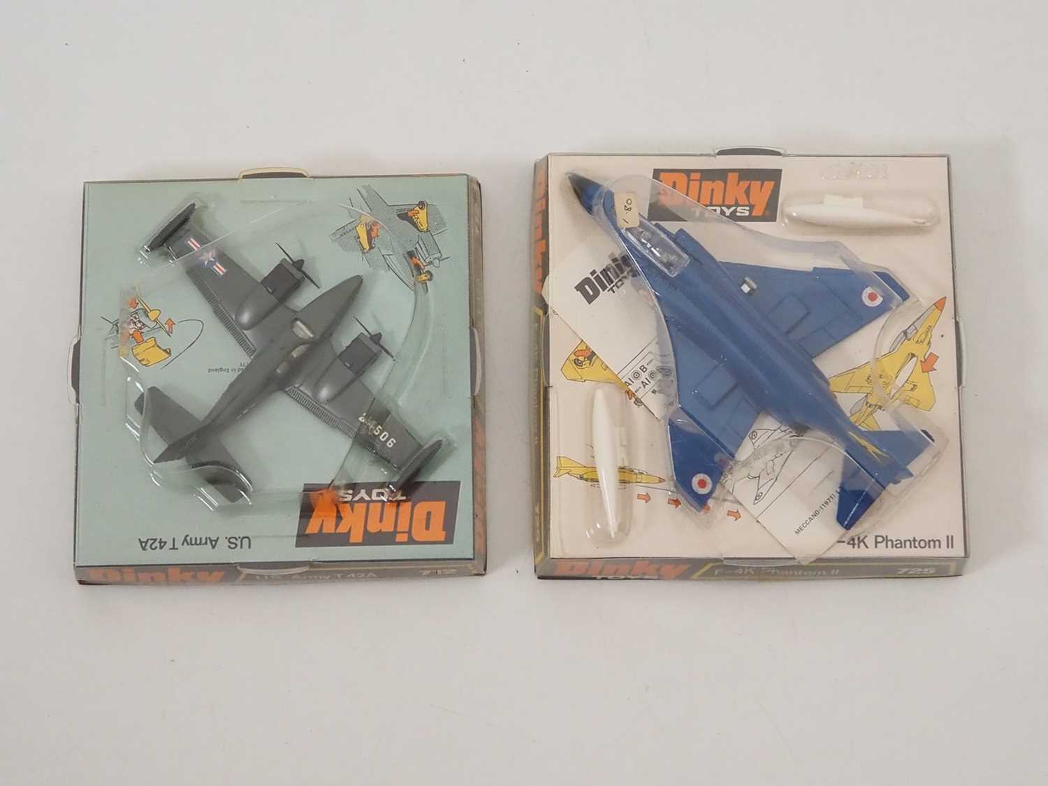 Lot 39 - A pair of DINKY diecast aircraft comprising: