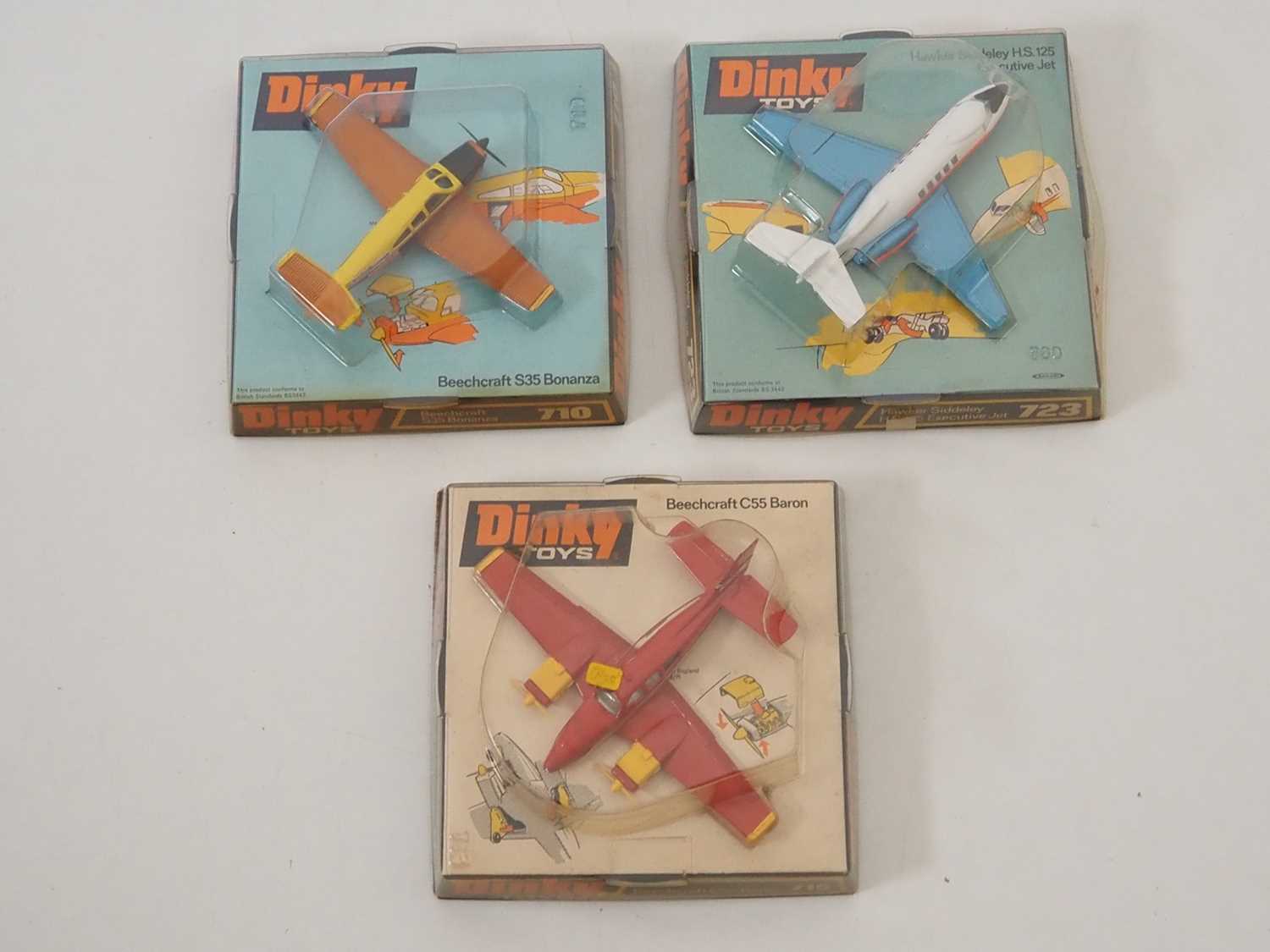 Lot 41 - A group of three DINKY diecast aircraft...