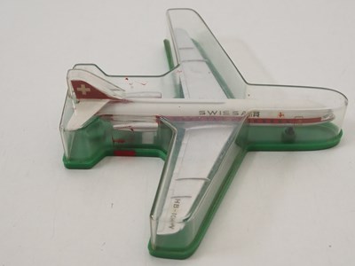 Lot 43 - A group of diecast aircraft in 1:72 and 1:200...
