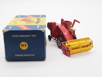 Lot 60 - A group of original MATCHBOX Major packs...