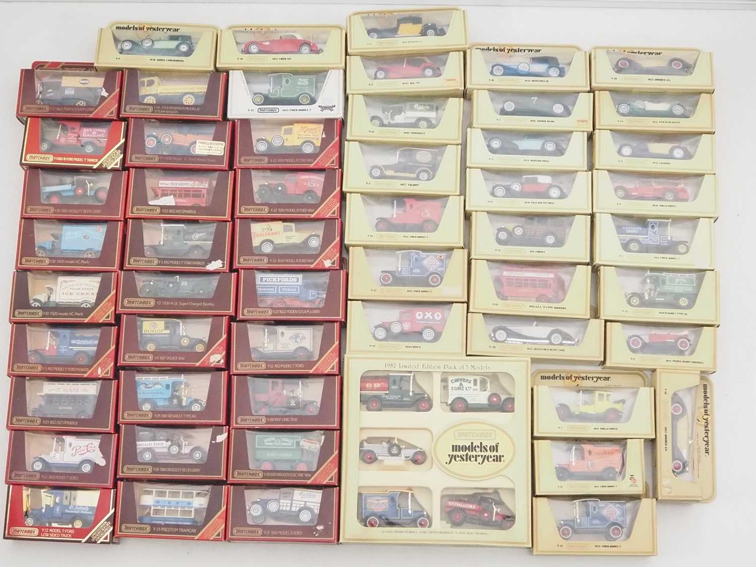 Lot 121 - A large quantity of MATCHBOX MODELS OF...