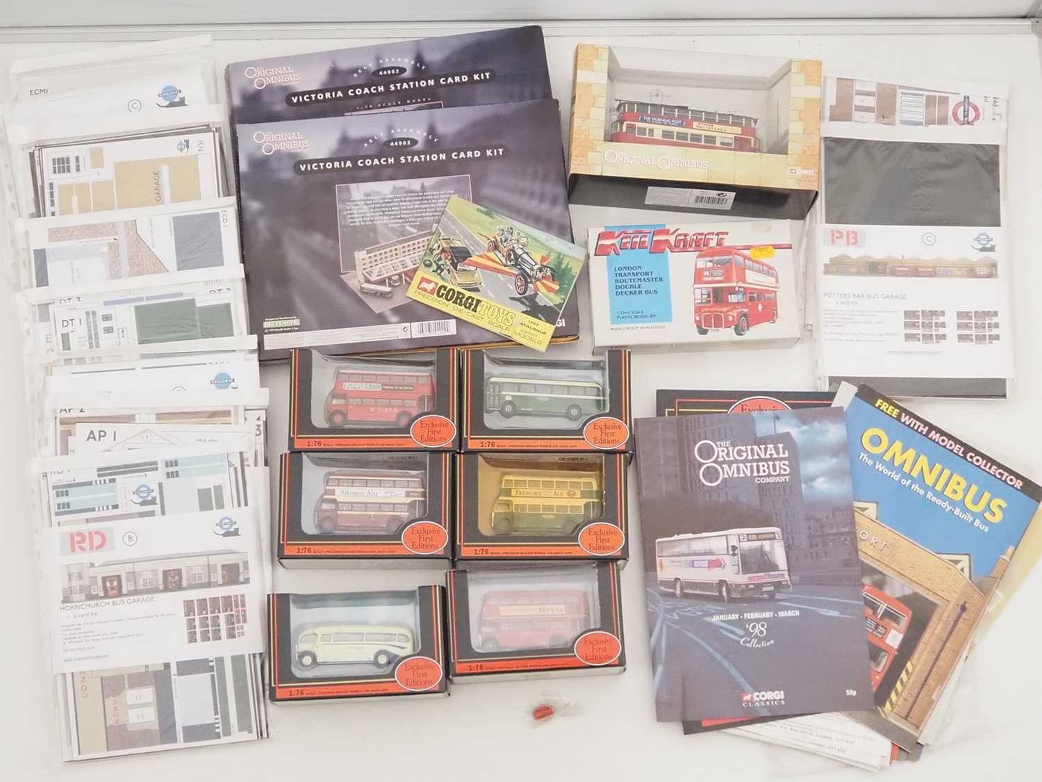Lot 131 - A quantity of 1:76 scale related bus models...