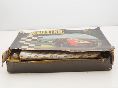 Lot 237 - A TRIANG SCALEXTRIC Grand Prix racing set to...