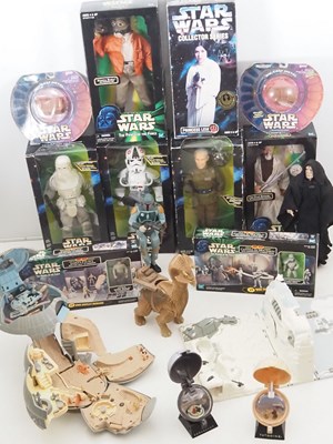 Lot 245 - A group of modern STAR WARS 12" figures in...