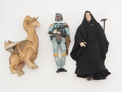 Lot 245 - A group of modern STAR WARS 12" figures in...