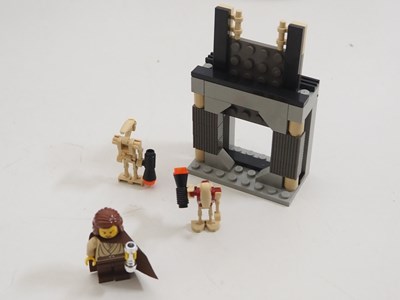 Lot 256 - STAR WARS LEGO - A group of 1999 issued sets...