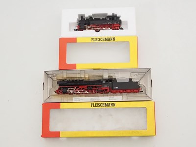 Lot 307 - A pair of FLEISCHMANN HO gauge German Outline...