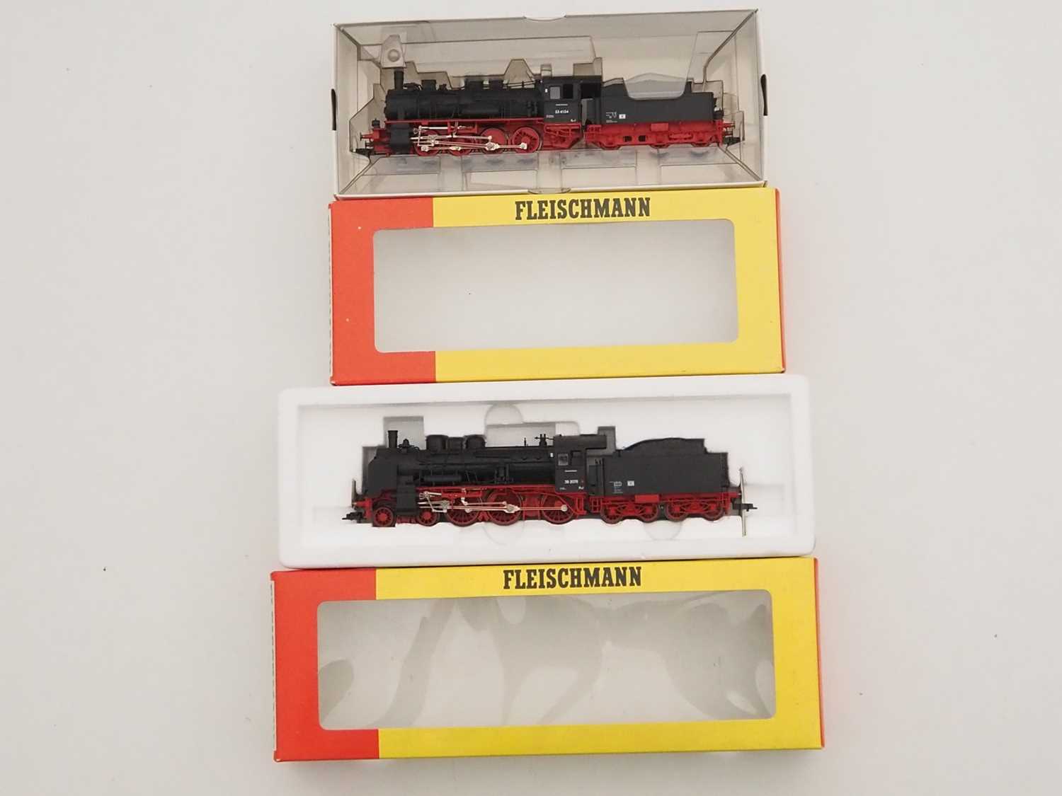 Lot 308 - A pair of FLEISCHMANN HO gauge German Outline...