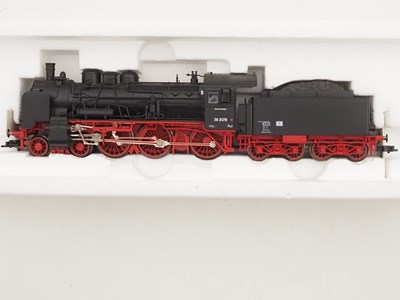 Lot 308 - A pair of FLEISCHMANN HO gauge German Outline...