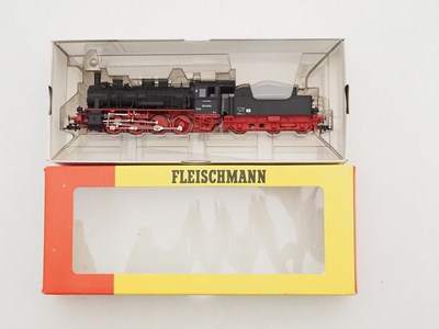 Lot 308 - A pair of FLEISCHMANN HO gauge German Outline...