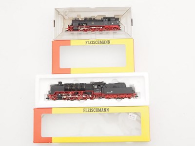 Lot 312 - A pair of FLEISCHMANN HO gauge German Outline...