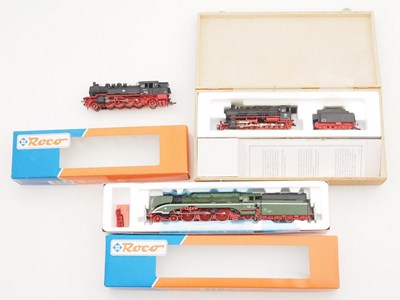 Lot 320 - A group of ROCO German Outline HO gauge steam...