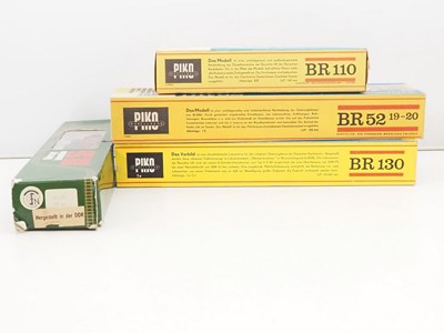 Lot 322 - A group of PIKO HO gauge German Outline...