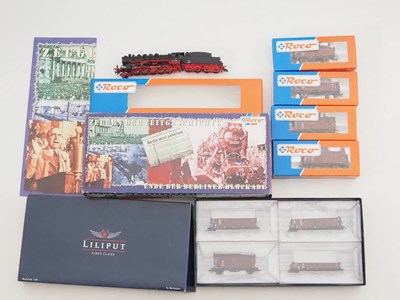 Lot 331 - A ROCO HO gauge 43145 goods train pack...