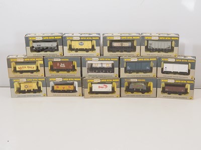 Lot 349 - A mixed group of various WRENN OO gauge wagons...