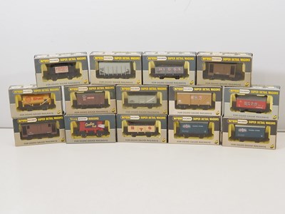 Lot 351 - A mixed group of various WRENN OO gauge wagons...