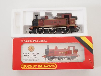 Lot 356 - A group of OO gauge steam locomotives by...