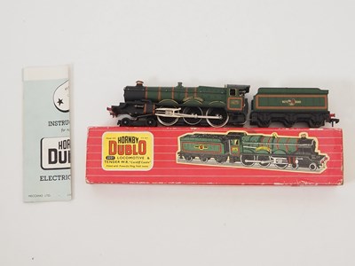 Lot 366 - A HORNBY DUBLO 2221 OO gauge Castle Class...