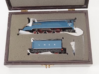 Lot 379 - A BACHMANN OO gauge limited edition...