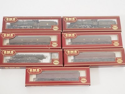 Lot 383 - A group of AIRFIX OO gage model railways...