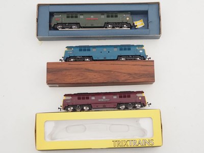 Lot 398 - A group of LILIPUT/TRIX OO gauge Western Class...