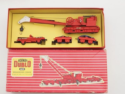 Lot 400 - A mixed group of OO gauge rolling stock...