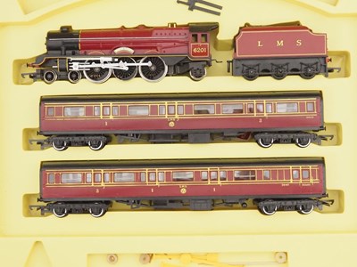 Lot 400 - A mixed group of OO gauge rolling stock...