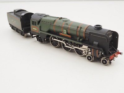 Lot 405 - A WRENN OO gauge W2236 rebuilt Bulleid Pacific...