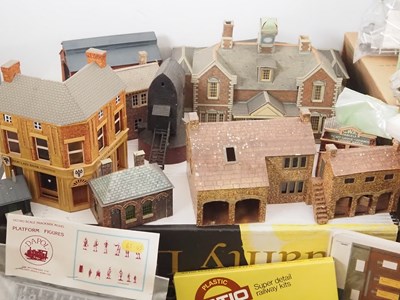 Lot 420 - A large collection of built card and plastic...