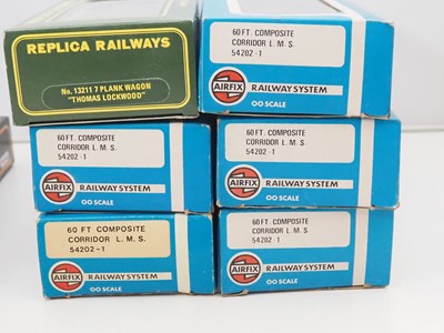 Lot 426 - A quantity of OO gauge rolling stock by AIRFIX,...