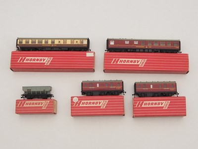 Lot 446 - A group of HORNBY DUBLO OO gauge late issue...