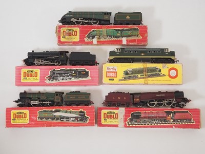 Lot 471 - A group of HORNBY DUBLO OO gauge 2-rail steam...