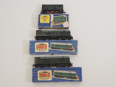 Lot 475 - A group of HORNBY DUBLO OO gauge 3-rail diesel...