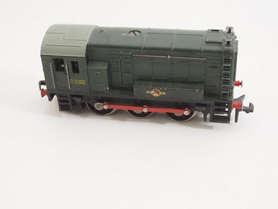 Lot 493 - A pair of HORNBY DUBLO OO gauge 2-rail diesel...