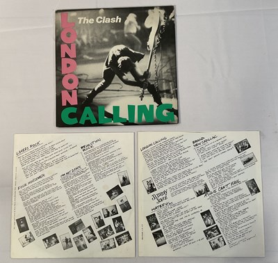 Lot 452 - VINYL - A group of THE CLASH LP albums to...