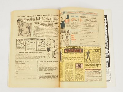 Lot 263 - MARVEL SUPER-HEROES: CAPTAIN MARVEL #13 (1968 -...