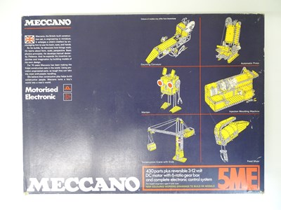 Lot 10 - VINTAGE TOYS: MECCANO - A 430 part 'MECCANO...