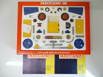 Lot 10 - VINTAGE TOYS: MECCANO - A 430 part 'MECCANO...