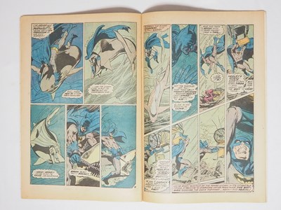 Lot 360 - BATMAN #251 (1973 - DC) - Classic Joker cover...