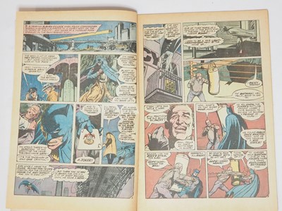 Lot 360 - BATMAN #251 (1973 - DC) - Classic Joker cover...
