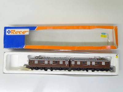 Lot 101 - HO SCALE MODEL RAILWAYS: A ROCO 69880 3 rail...