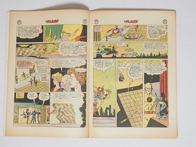 Lot 384 - FLASH #139 (1963 - DC) - The first appearance...