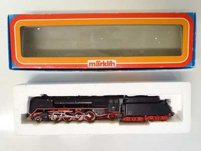 Lot 104 - HO SCALE MODEL RAILWAYS: A MARKLIN 3082 3 rail...