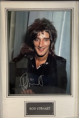 Lot 379 - AUTOGRAPHS - A framed and glazed photo on ROD...