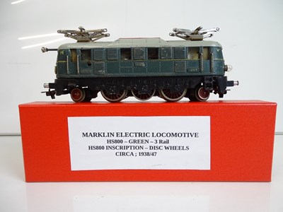 Lot 124 - HO SCALE MODEL RAILWAYS: An early MARKLIN 3...