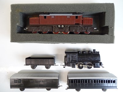 Lot 131 - HO SCALE MODEL RAILWAYS: A group of rare early...